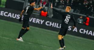 Eintracht Frankfurt PAOK Özet